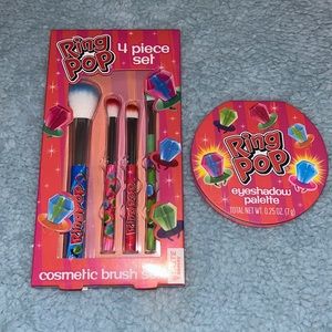 Ring Pop Eyeshadow Palette and Cosmetic Brush Set NWT
